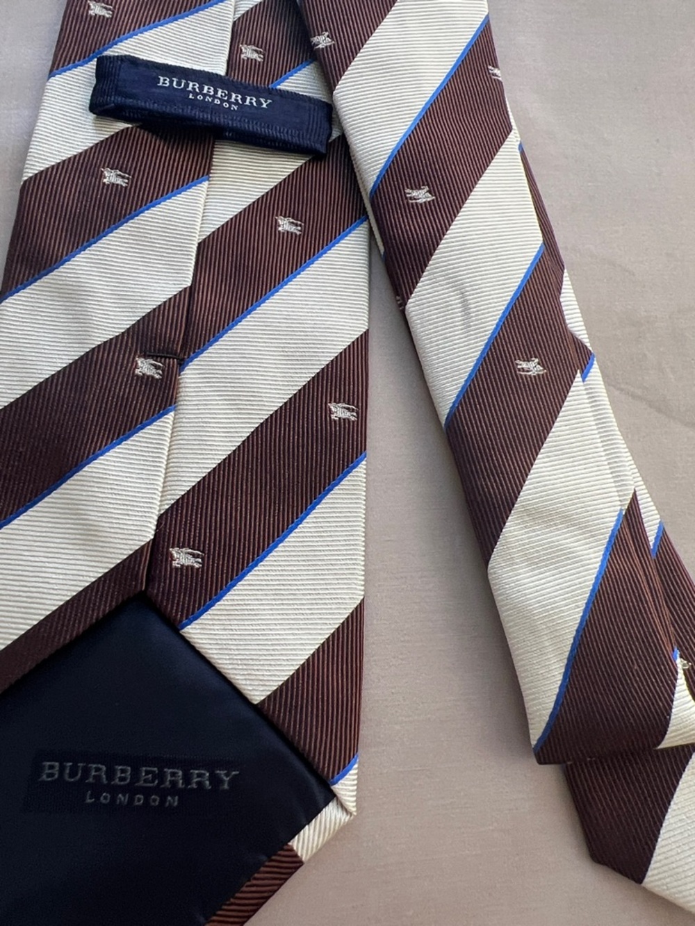 Vintage Burberry Brown, Ivory and Blue Striped Classic Silk Tie Made in Italy - Picture 13 of 17